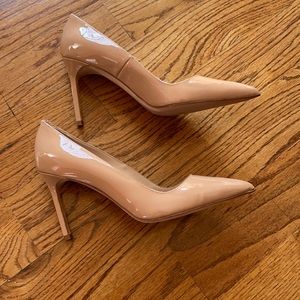 Manolo Blahnik pump